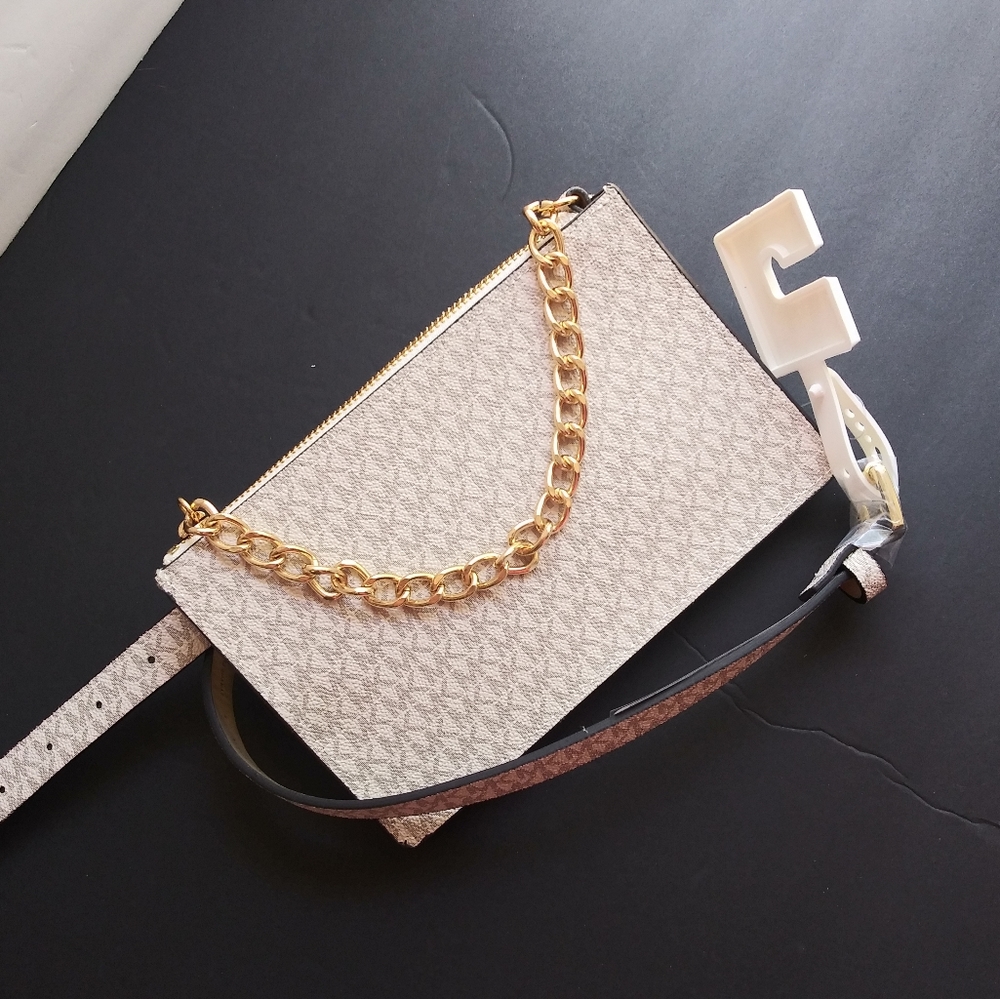 NWOT MICHAEL KORS MK SIGNATURE FANNY PACK